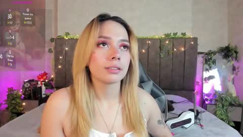 Lana online show from February 15, 5:26 am