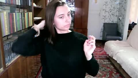 Snapshot of lanabeils chatting on November 6, 8:15 am Lana online show from November 6, 8:15 am