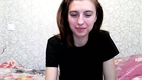 Snapshot of lanabeils chatting on December 4, 9:18 am Lana online show from December 4, 9:18 am