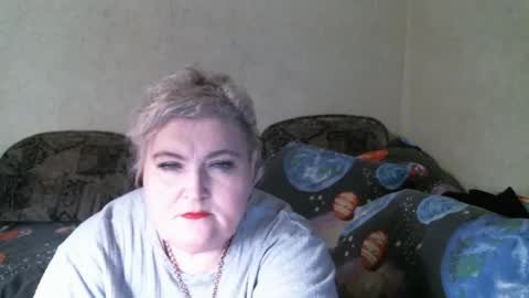 lanacat555 online show from April 18, 6:45 pm