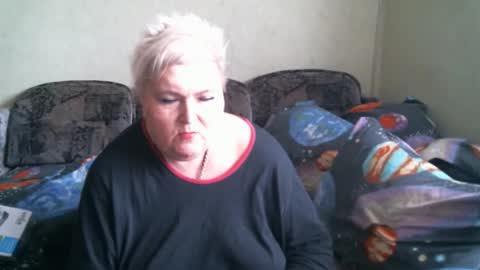 lanacat555 online show from April 24, 8:06 am