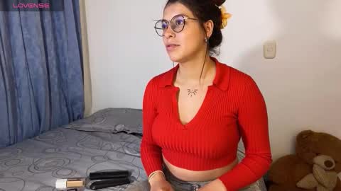 Snapshot of lanadekievit chatting on December 2, 12:38 am Lanadekievit online show from December 2, 12:38 am