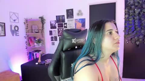 Snapshot of lanaherondale_ chatting on November 22, 9:08 am lanaherondale_ online show from November 22, 9:08 am