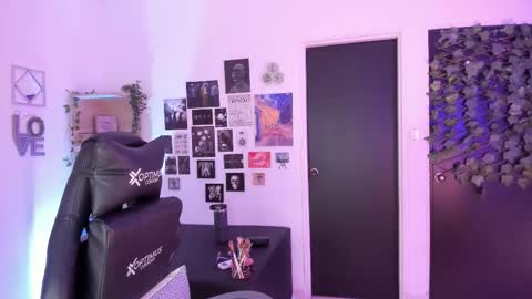 Snapshot of lanaherondale_ chatting on November 23, 9:09 am lanaherondale_ online show from November 23, 9:09 am