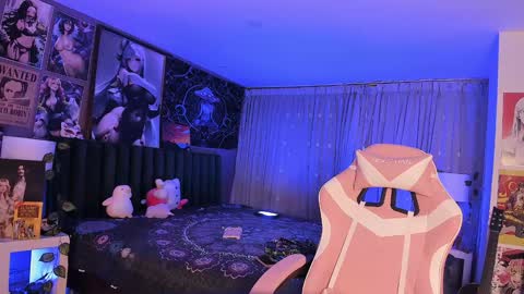 Snapshot of lanakyutt chatting on January 17, 2:08 am L A N A online show from January 17, 2:08 am