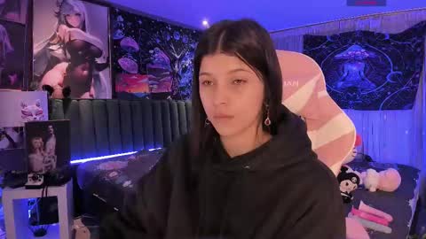 Snapshot of lanakyutt chatting on February 14, 5:41 am L A N A online show from February 14, 5:41 am