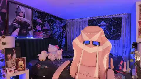 Snapshot of lanakyutt chatting on March 6, 11:53 pm L A N A online show from March 6, 11:53 pm