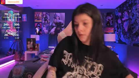 Snapshot of lanakyutt chatting on October 15, 9:26 pm L A N A online show from October 15, 9:26 pm