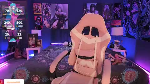 Snapshot of lanakyutt chatting on October 31, 1:01 pm L A N A online show from October 31, 1:01 pm