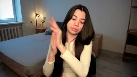 Lana online show from June 21, 1:35 pm