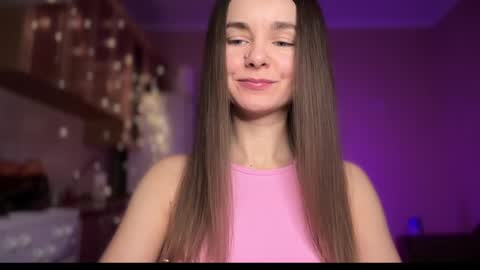 Snapshot of lanaloulou chatting on December 25, 10:27 pm Lana online show from December 25, 10:27 pm