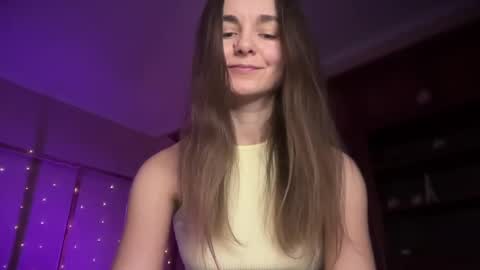 Snapshot of lanaloulou chatting on December 31, 4:49 am Lana online show from December 31, 4:49 am