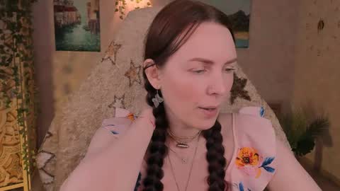 Lana Radiance online show from May 8, 8:30 am