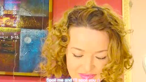 Snapshot of lanavibes chatting on December 17, 11:38 am lanavibes online show from December 17, 11:38 am