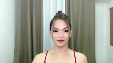 lanawyatt_ online show from February 13, 8:13 pm