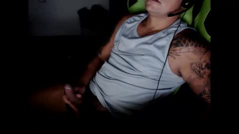 Snapshot of landaw chatting on March 11, 9:15 pm Landaw online show from March 11, 9:15 pm