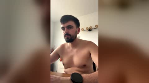 lander920612 online show from March 3, 9:59 am