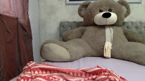 langoria online show from October 3, 1:08 pm