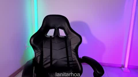 Snapshot of lanitarhoa chatting on March 1, 2:46 am Lina online show from March 1, 2:46 am