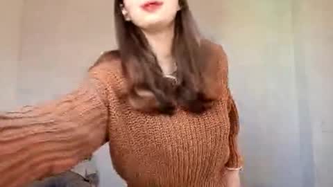 Taisia Tai online show from November 25, 6:24 am