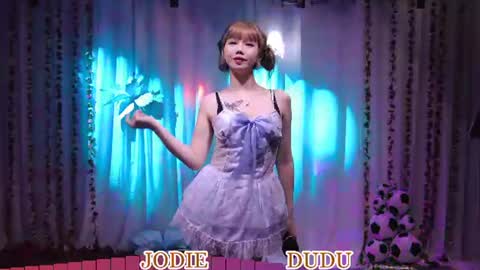 lankwaifong_cindy online show from June 15, 3:09 am