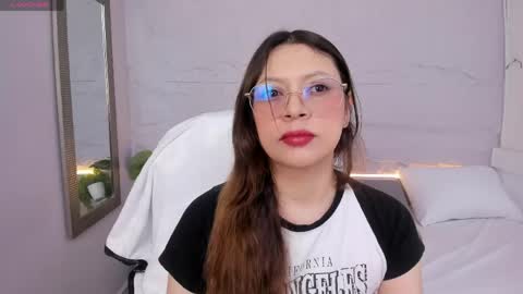 Lanna online show from April 30, 11:27 am