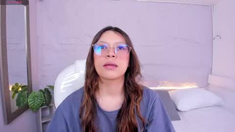 Lanna online show from May 16, 11:31 am