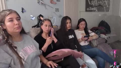 lanna_as online show from December 15, 2:10 pm