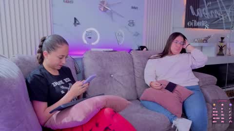 lanna_as online show from February 25, 2:37 pm