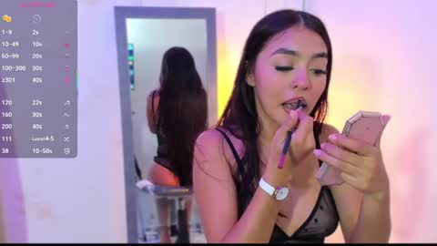 Snapshot of lanna_brunette chatting on June 23, 1:31 pm lanna_brunette online show from June 23, 1:31 pm