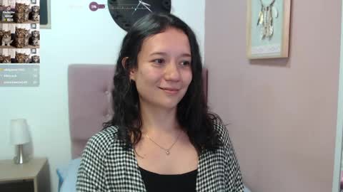 Lanna online show from January 9, 4:49 pm