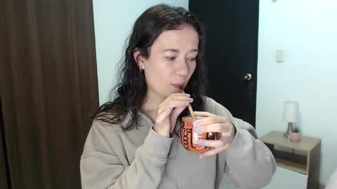 Lanna online show from September 12, 1:11 pm