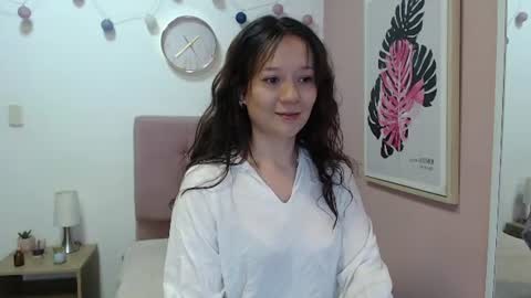 Lanna online show from June 23, 1:31 pm