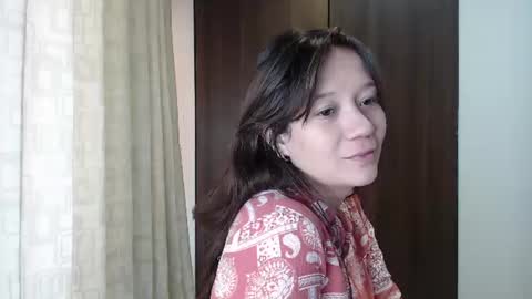 Lanna online show from June 24, 1:21 pm