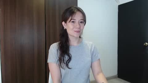 Lanna online show from June 26, 1:37 pm
