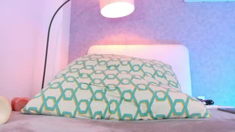 Snapshot of lanna_w chatting on July 28, 8:52 pm lanna_w online show from July 28, 8:52 pm
