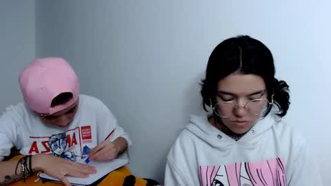 Snapshot of lannie_gonzales chatting on February 12, 1:19 am LANNIE   online show from February 12, 1:19 am