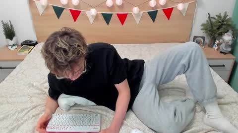 Snapshot of lanny_fandi chatting on January 10, 1:09 pm Fandi online show from January 10, 1:09 pm