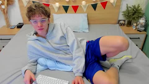 Snapshot of lanny_fandi chatting on January 20, 5:26 am Fandi online show from January 20, 5:26 am