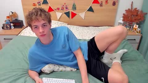 Snapshot of lanny_fandi chatting on January 13, 5:13 am Fandi online show from January 13, 5:13 am