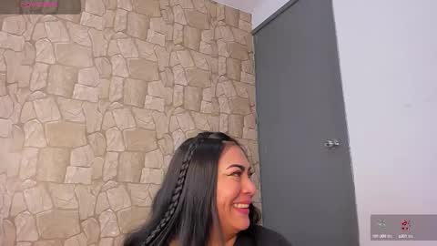 lapeligrosa_ online show from March 5, 12:22 pm