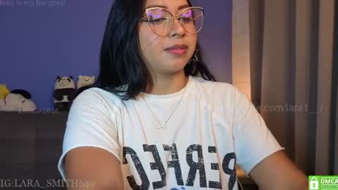 Snapshot of lara1__ chatting on June 17, 10:43 pm Lara online show from June 17, 10:43 pm