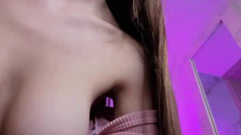 lara_as online show from April 29, 5:30 pm