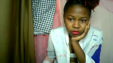lara_belle online show from June 1, 8:05 am