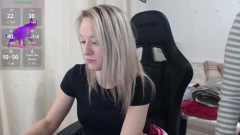 Lara online show from February 1, 3:54 pm