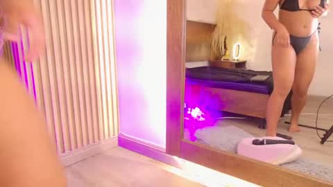 lara_curly online show from April 20, 10:51 am