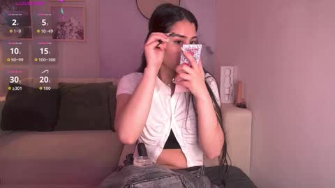 Snapshot of lara_madisson chatting on October 22, 10:31 pm Lara Madisson online show from October 22, 10:31 pm