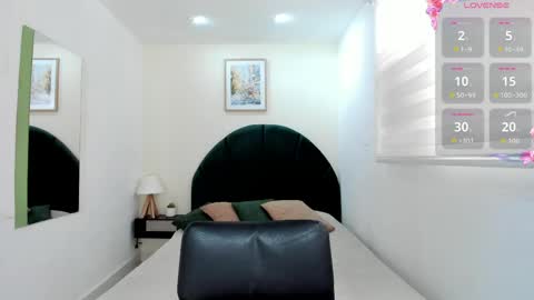      700  200   online show from April 28, 4:45 pm