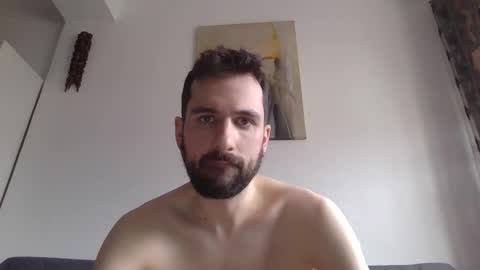 Snapshot of laraaan chatting on December 19, 10:11 am laraaan online show from December 19, 10:11 am