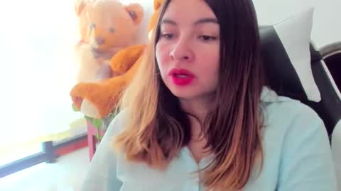 Lara online show from April 27, 6:39 pm